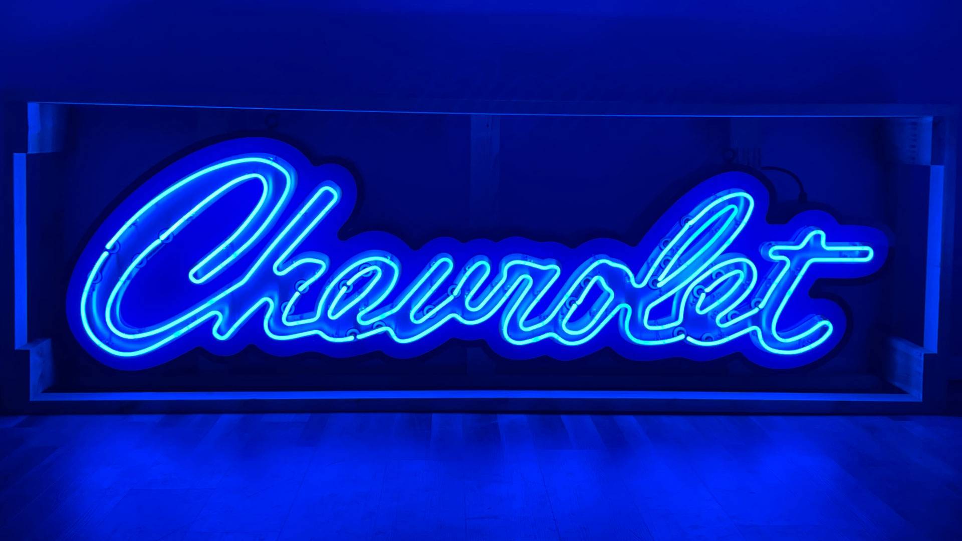 8′ Scripted Chevrolet Neon Sign