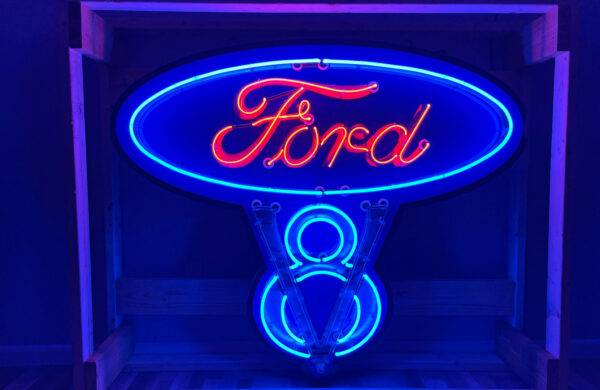 Ford v8 neon road sign