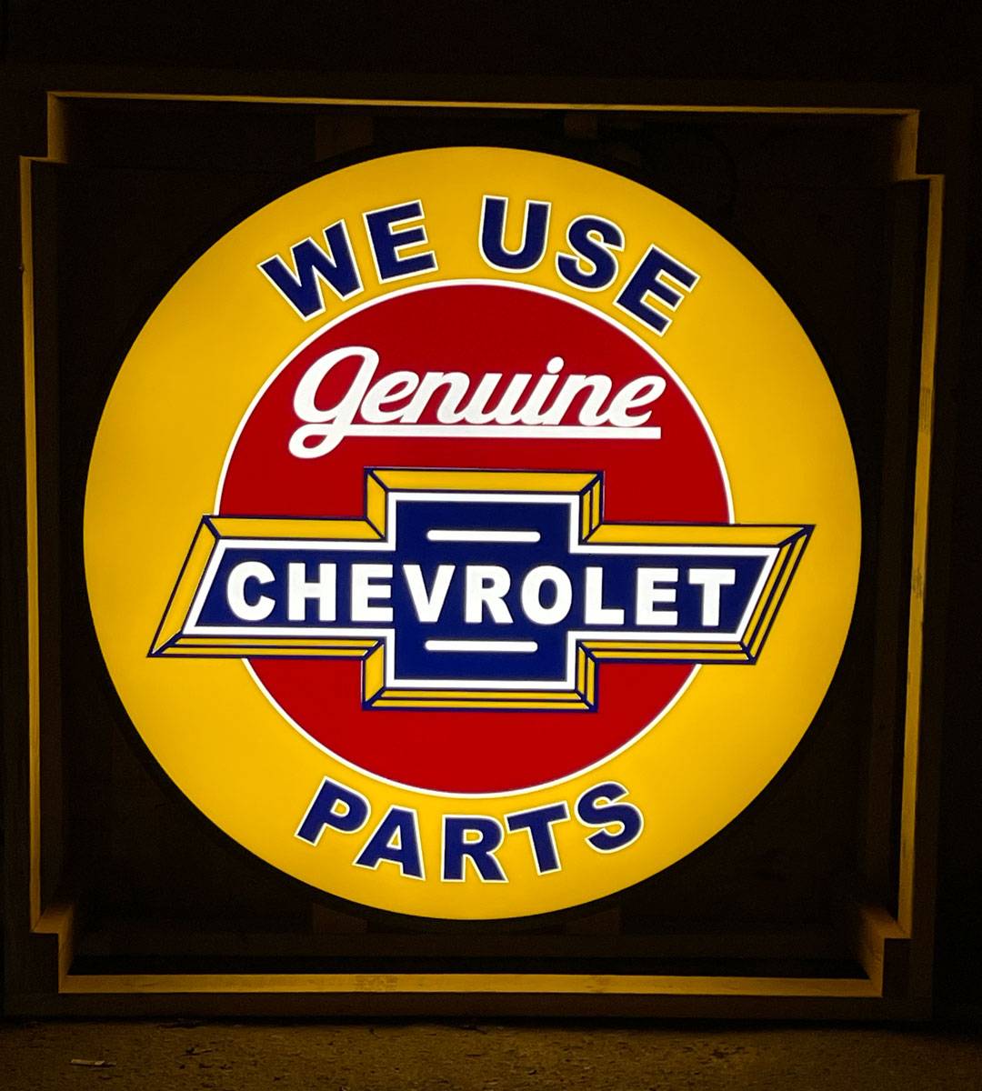 Genuine Chevrolet Parts Round