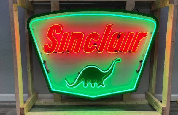 Neon road sinclar red and green sign
